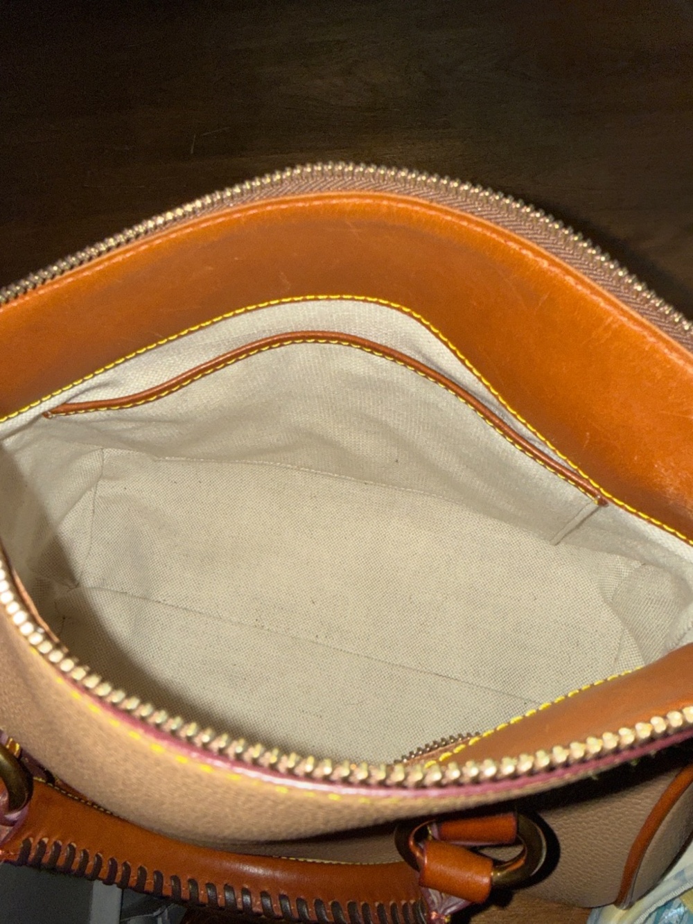Dooney & Bourke leather purse - Picture 5 of 5